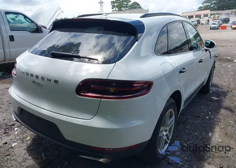 2018 Porsche Macan из США, поврежденный, VIN WP1AA2A57JLB23784